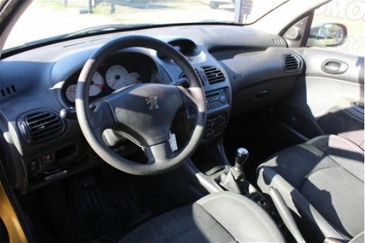 Peugeot 206 SW - 1.4 HDi Air-line 3 Peter Mulder JR Emmer-Compascuum - 1