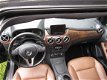 Mercedes-Benz B-klasse - 200 AMBITION AUTOMAAT, NAVIGATIE, ELEC. PANORAMADAK, LEER, STOELVERWARMING, - 1 - Thumbnail