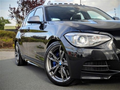 BMW 1-serie - M135i Automaat 5 deurs Origineel NL NAP 135i 135 - 1