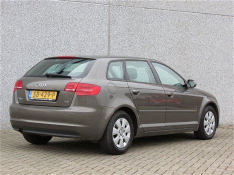 Audi A3 Sportback - 1.6 TDI Attraction Dealer onderhouden - 1