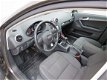 Audi A3 Sportback - 1.6 TDI Attraction Dealer onderhouden - 1 - Thumbnail