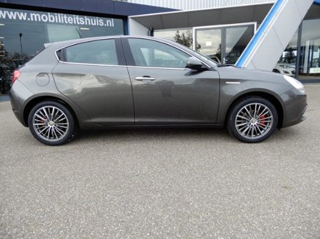 Alfa Romeo Giulietta - 1.4i Turbo 120pk Turismo - 1