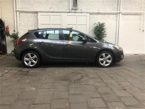 Opel Astra - 1.4 Turbo 120PK *Navi*APK*Fulloption - 1
