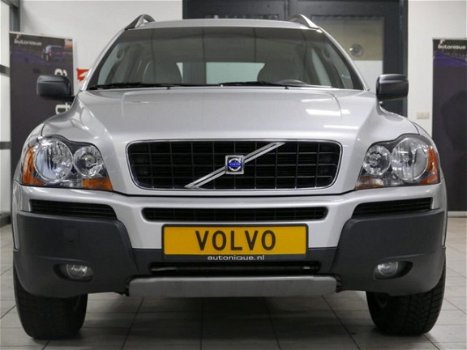 Volvo XC90 - 2.4 D5 AWD *199dkm* Youngtimer* Bijtellingsvriendelijk 7 Pers. Automaat/Leder - 1