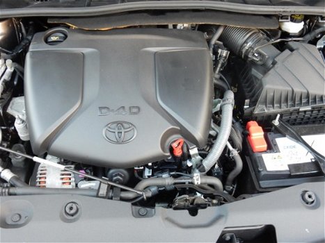 Toyota Avensis Wagon - 1.6 D-4D LEASE PRO NAVI + 12 MND BOVAG - 1
