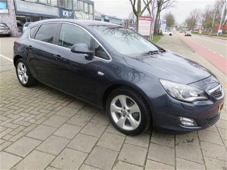 Opel Astra - 1.6 Turbo Sport - 1