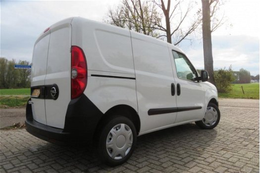 Opel Combo - 1.4i Benzine met Airco & Schuifdeur - 1