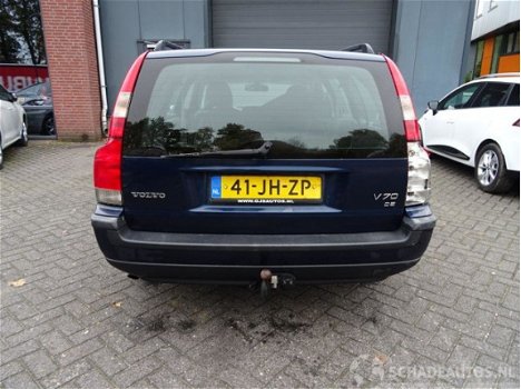 Volvo V70 - D5 Comfort Line - 1