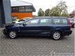 Volvo V70 - D5 Comfort Line - 1 - Thumbnail