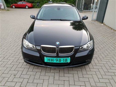 BMW 3-serie - 318i - 1