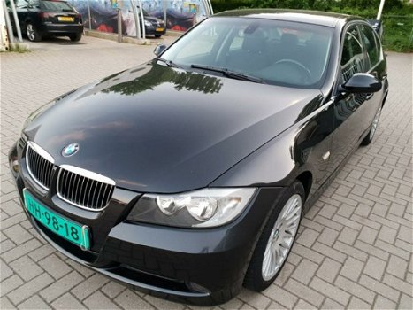 BMW 3-serie - 318i - 1