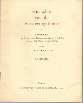 Borduurboekje Het abc van de versieringskunst 1e druk 1954 - 1