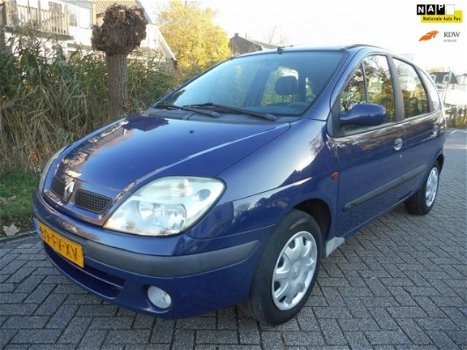 Renault Scénic - 1.6-16V RT LPG Airco Trekhaak 1300kg Hoge instap - 1