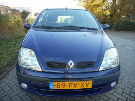 Renault Scénic - 1.6-16V RT LPG Airco Trekhaak 1300kg Hoge instap - 1