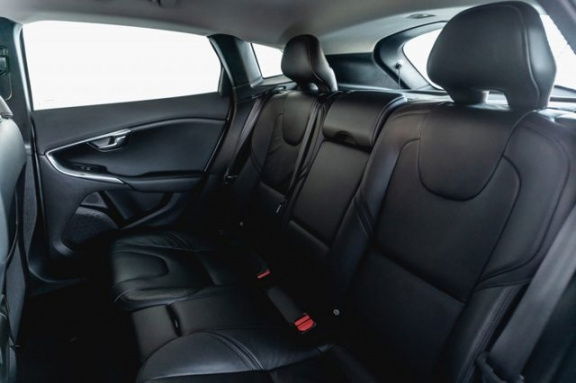 Volvo V40 - T3 Summum, Intro Line - Afbeelding 2