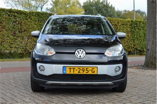 Volkswagen Up! - 1.0 cross up BlueMotion - 1