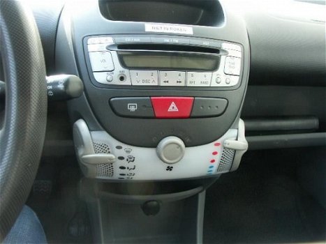 Toyota Aygo - 1.0-12V Comfort Navigator '11, 5-DRS, 79000 KM, NETTE AUTO - 1
