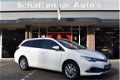 Toyota Auris Touring Sports - 1.2T Dynamic - 1 - Thumbnail