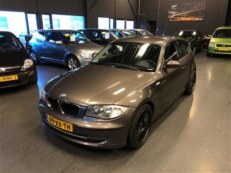 BMW 1-serie - 118d Corporate Business Line Automaat Airco elk.ramen bj2007 zeer nette - 1