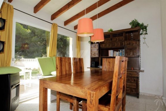 Mooie villa in MORAIRA bij strand met zwembad in ruime tuin - Afbeelding 8
