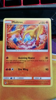 Moltres 38/214 Rare Lost Thunder - 0