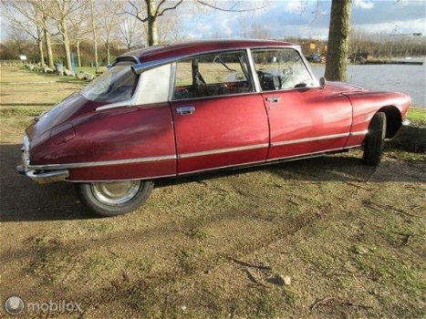 Citroën DS - D Special - 1