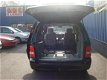 Kia Carnival - 2.9 CRDI EX AIRCO +TREKHAAK + GRIJS KENTEKEN - 1 - Thumbnail