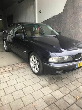 BMW 5-serie - 523i Executive GOED RIJDEND - 1