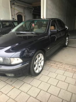 BMW 5-serie - 523i Executive GOED RIJDEND - 1