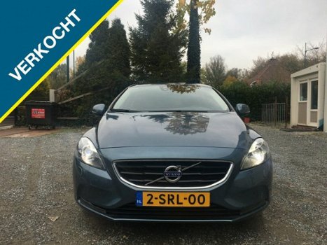 Volvo V40 - 1.6 T3 Momentum NAP XENON - 1