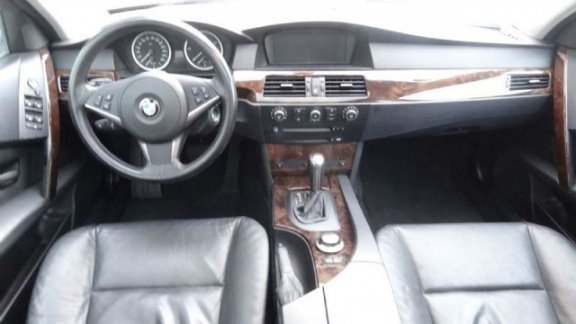 BMW 5-serie Touring - 535d High Executive, 2e eigenaar, 225000Km NAP, Bomvolle auto - 1