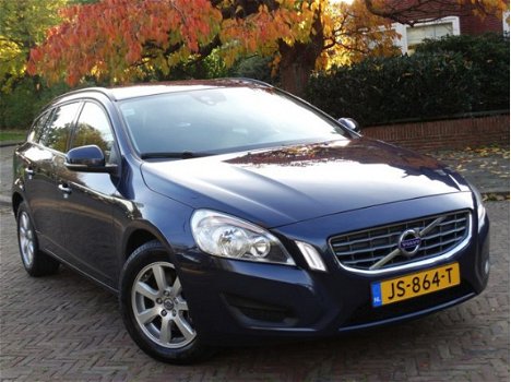 Volvo V60 - 1.6 DRIVe / luxe uitvoering / Ocean Drive - 1