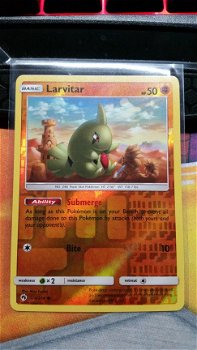 Larvitar 114/214 (reverse) Lost Thunder - 1