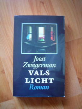 Vals licht door Joost Zwagerman - 1