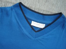 Nieuw Stoer Rucanor V-Hals  T-Shirt  maat 140