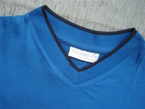 Nieuw Stoer Rucanor V-Hals T-Shirt maat 116 - 1