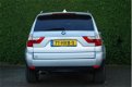 BMW X3 - 2.0i - 1 - Thumbnail