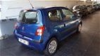 Renault Twingo - 1.2 AUTHENTIQUE Leuke auto 1 eigenaar gehad - 1 - Thumbnail