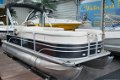 Sunchaser 7520 Traverse CR DeLuxe Pontoonboot *DEMO* - 3 - Thumbnail