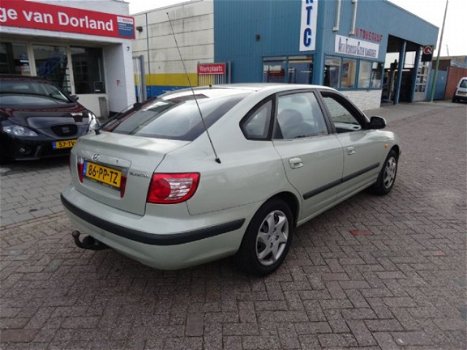 Hyundai Elantra - 2.0i-16V Dynamic /5drs/Airco/Trekhaak/2004 - 1