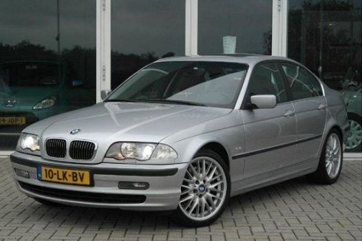 BMW 3-serie - 330d Executive # Xenon, Automaat, Clima, VOL - 1