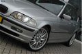 BMW 3-serie - 330d Executive # Xenon, Automaat, Clima, VOL - 1 - Thumbnail