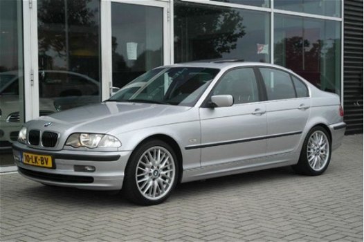 BMW 3-serie - 330d Executive # Xenon, Automaat, Clima, VOL - 1