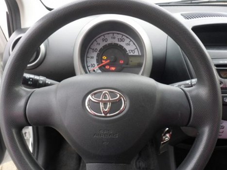 Toyota Aygo - 1.0 VVT-i 5D Now met airco - 1