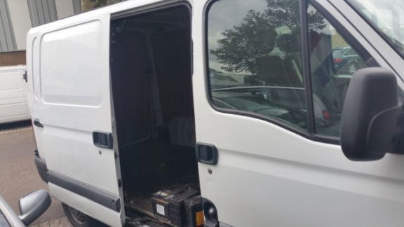 Renault Master - T33 2.5 dCi L1 H1 - 1