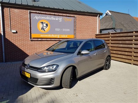 Volkswagen Golf - 2.0 TDI GTD - 1