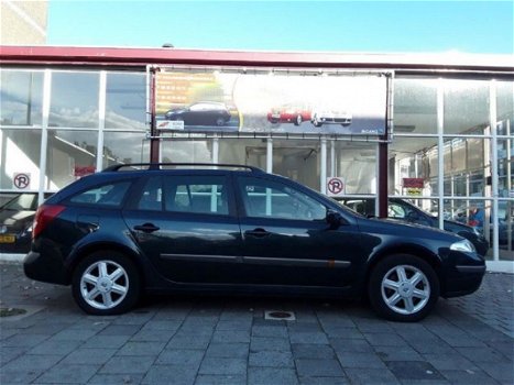 Renault Laguna Grand Tour - 1.6 16V Authentique - 1