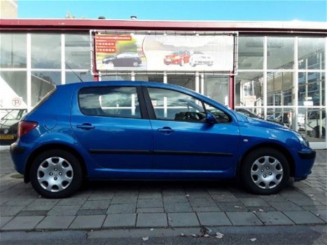 Peugeot 307 - XR 2.0 HDi 90pk - 1