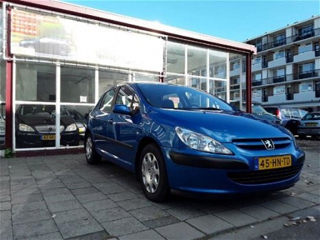 Peugeot 307 - XR 2.0 HDi 90pk - 1