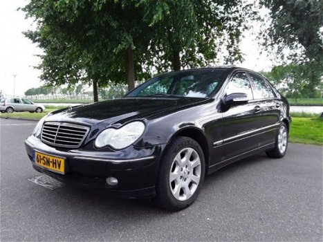 Mercedes-Benz C-klasse - 220 CDI Avantgarde Automaat - 1